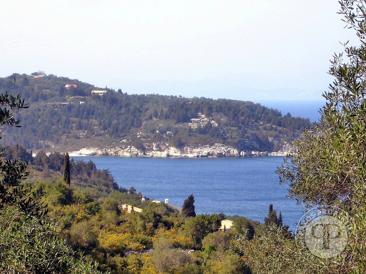 For sale Plot of land  with building permit Geromonaxos (code F-136)